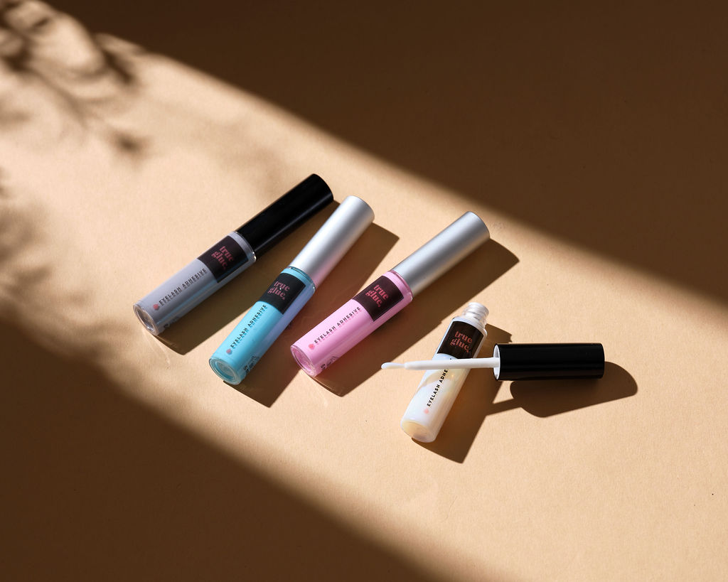 True Glue Vegan Lash Adhesive in PINK