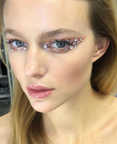 The Top 7 Makeup Trends for 2020! - True Glue